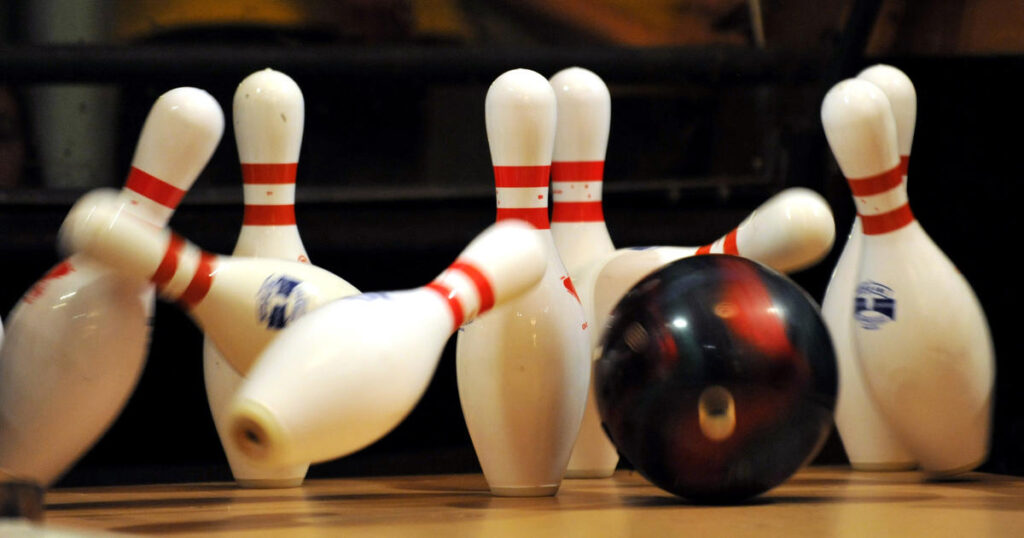 What Is The Average Bowling Score For Professionals?